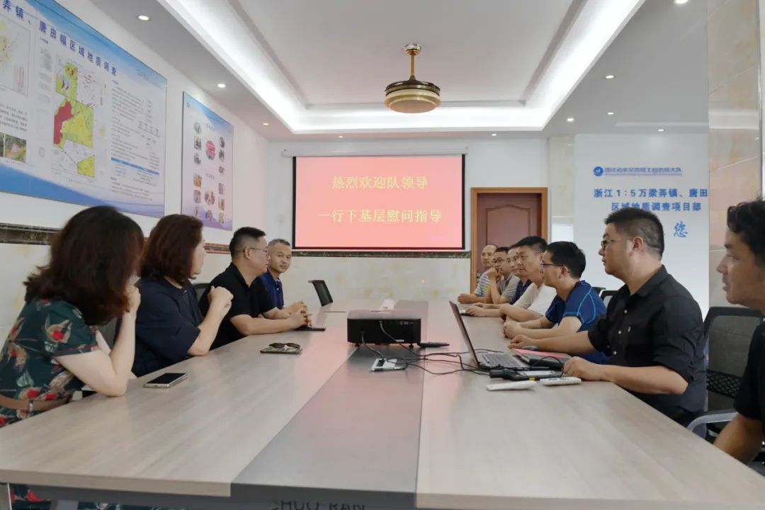 ce5d003bf46ac8945b93e1cdaeb9c42d.jpg